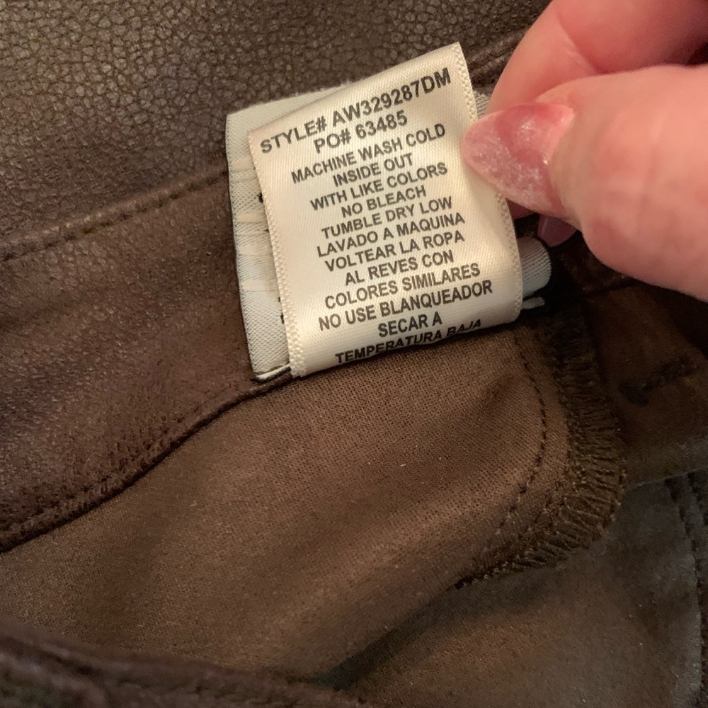 đź’•SOLD DESIGN LABđź’•BROWN COATED SKINNY JEANS. EXCELLENT CONDITION!! - Picture 7 of 10